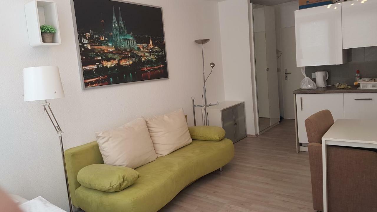 Sonniges Modernes Appartement Hoehenberg Köln Dış mekan fotoğraf